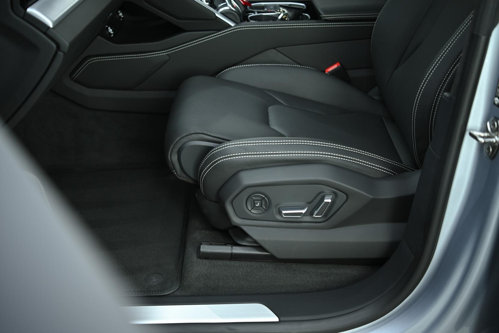 Lamborghini Urus 4.0 V8 BiTurbo SUV 5dr Petrol Auto 4WD Euro 6 (650 ps)