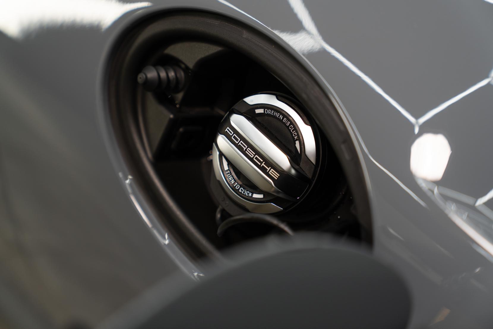 Porsche 718 Cayman 4.0 GT4 RS Coupe 2dr Petrol PDK Euro 6 (s/s) (500 ps)