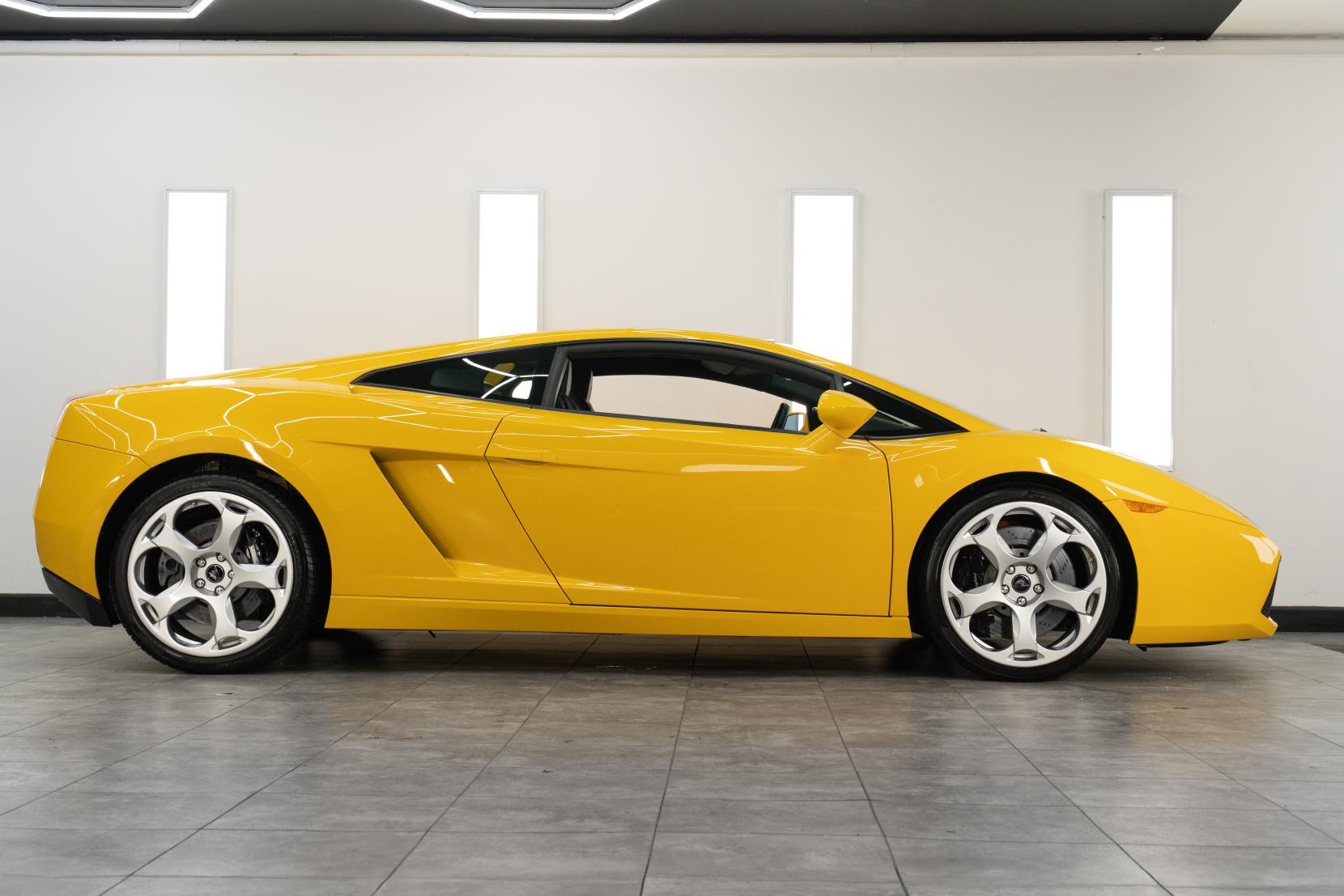 Lamborghini Gallardo 5.0 V10 Coupe 2dr Petrol Manual 4WD Euro 3 (500 ps)