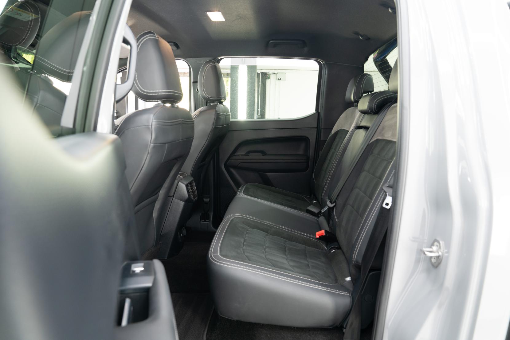 Volkswagen Amarok 3.0 TDI V6 Style Pickup Double Cab 4dr Diesel Auto 4Motion Euro 6 (s/s) (240 ps)