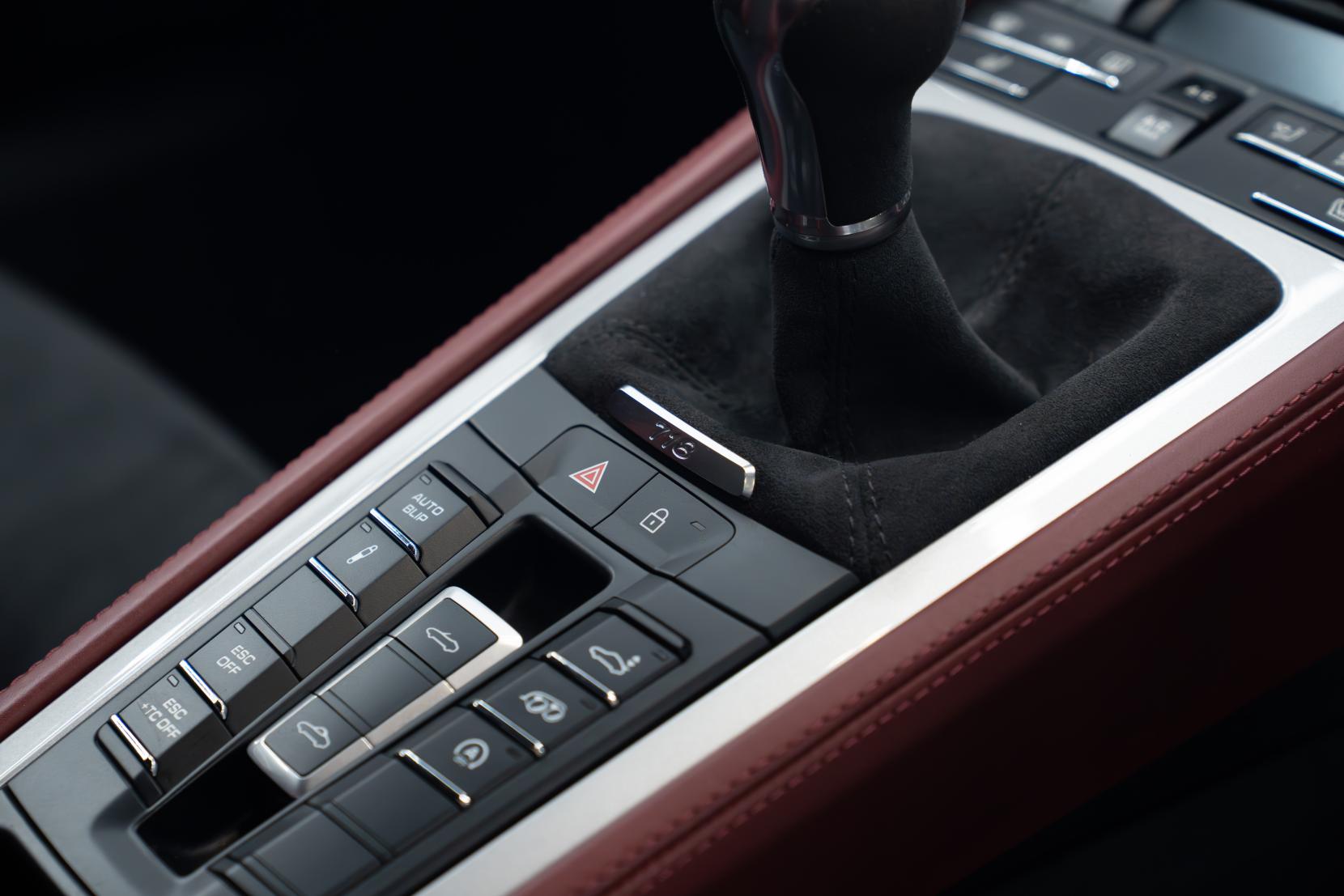 Porsche 718 Spyder 4.0 Spyder 2dr Petrol Manual Euro 6 (s/s) (420 ps)