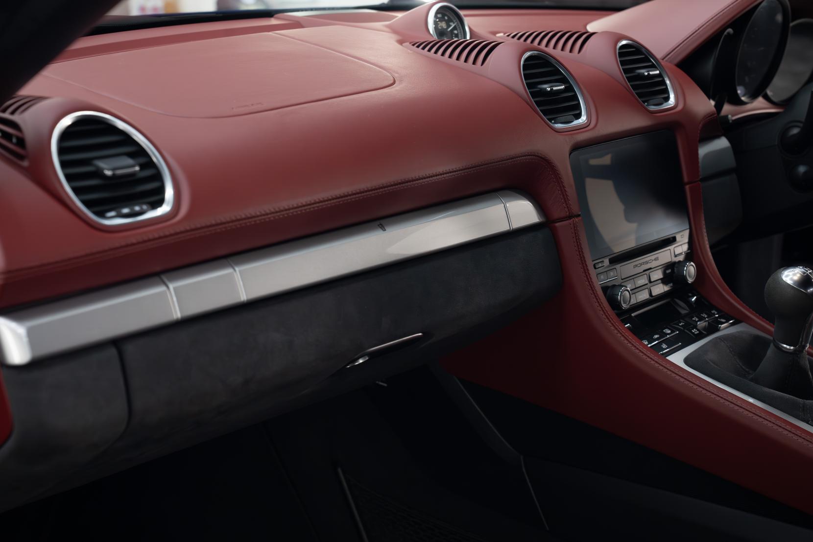 Porsche 718 Spyder 4.0 Spyder 2dr Petrol Manual Euro 6 (s/s) (420 ps)