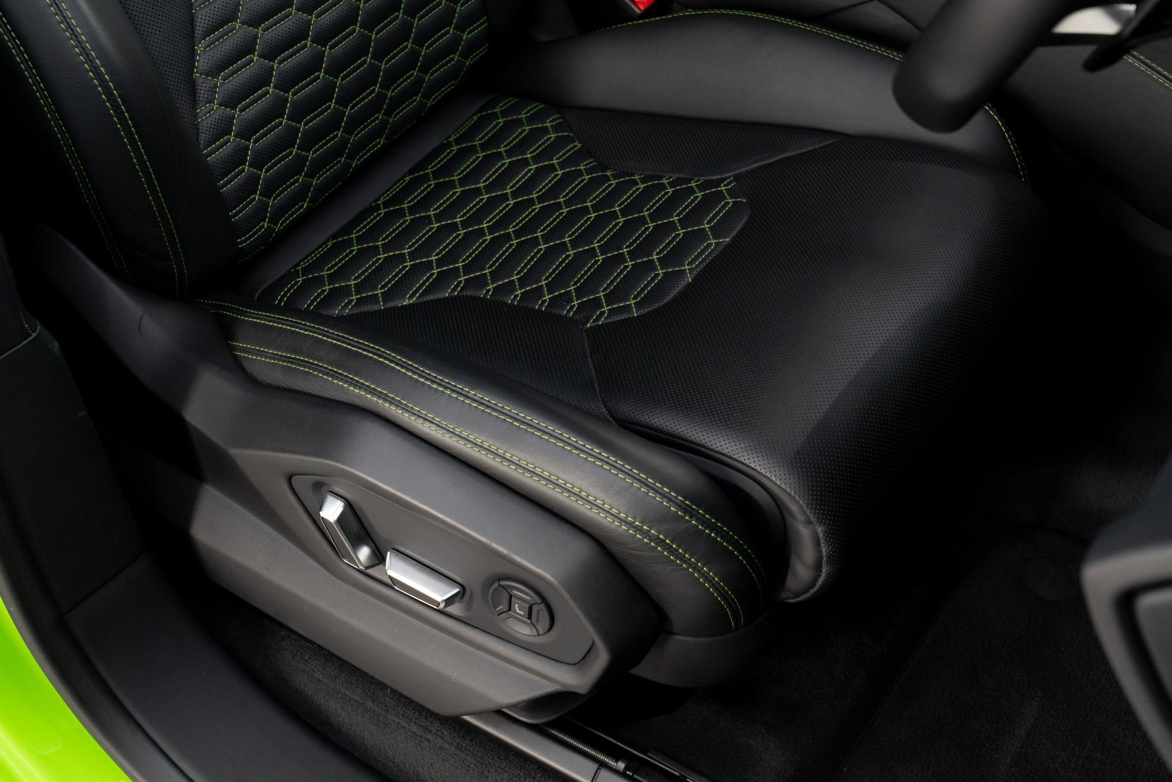 Lamborghini Urus 4.0 V8 BiTurbo SUV 5dr Petrol Auto 4WD Euro 6 (650 ps)