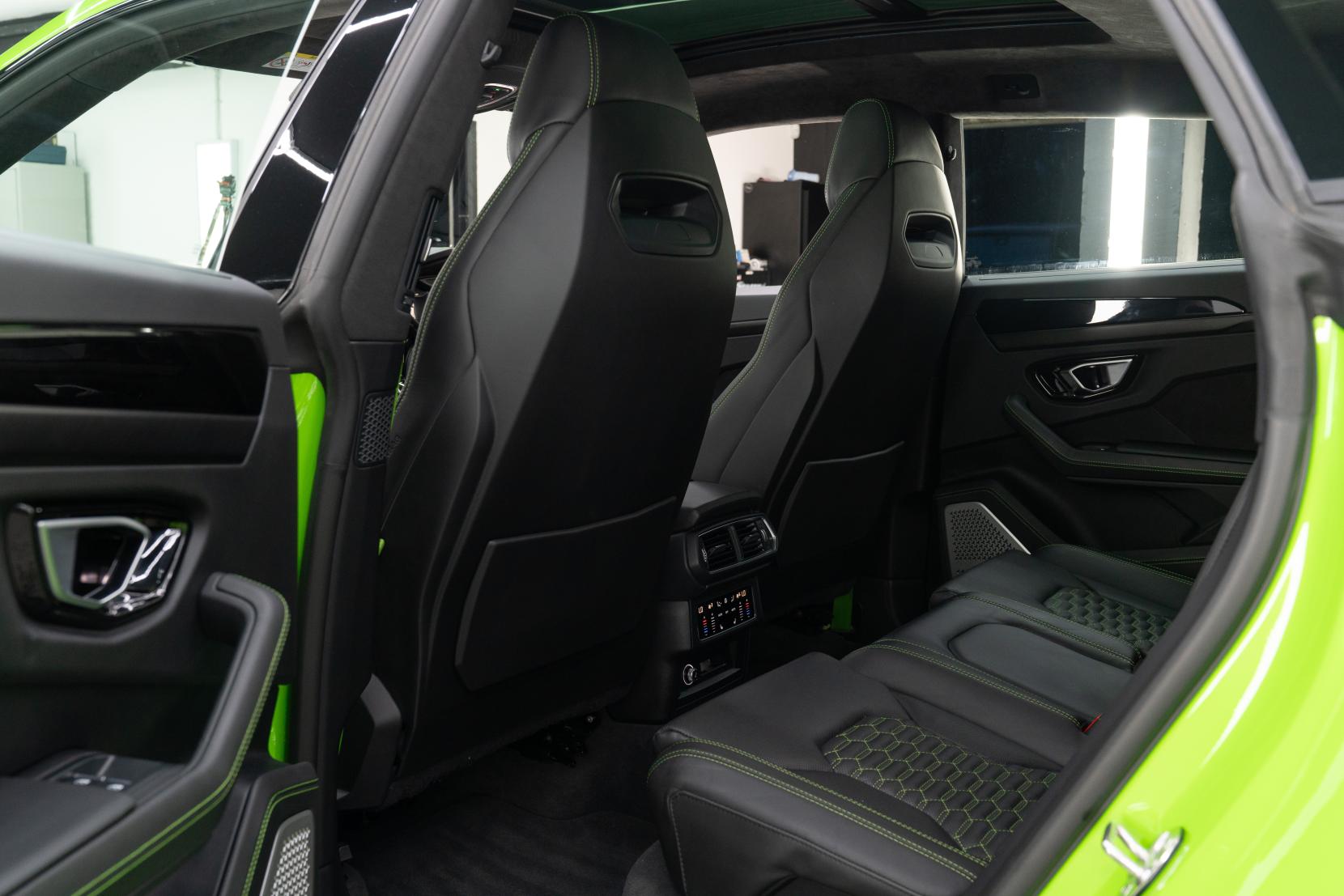 Lamborghini Urus 4.0 V8 BiTurbo SUV 5dr Petrol Auto 4WD Euro 6 (650 ps)