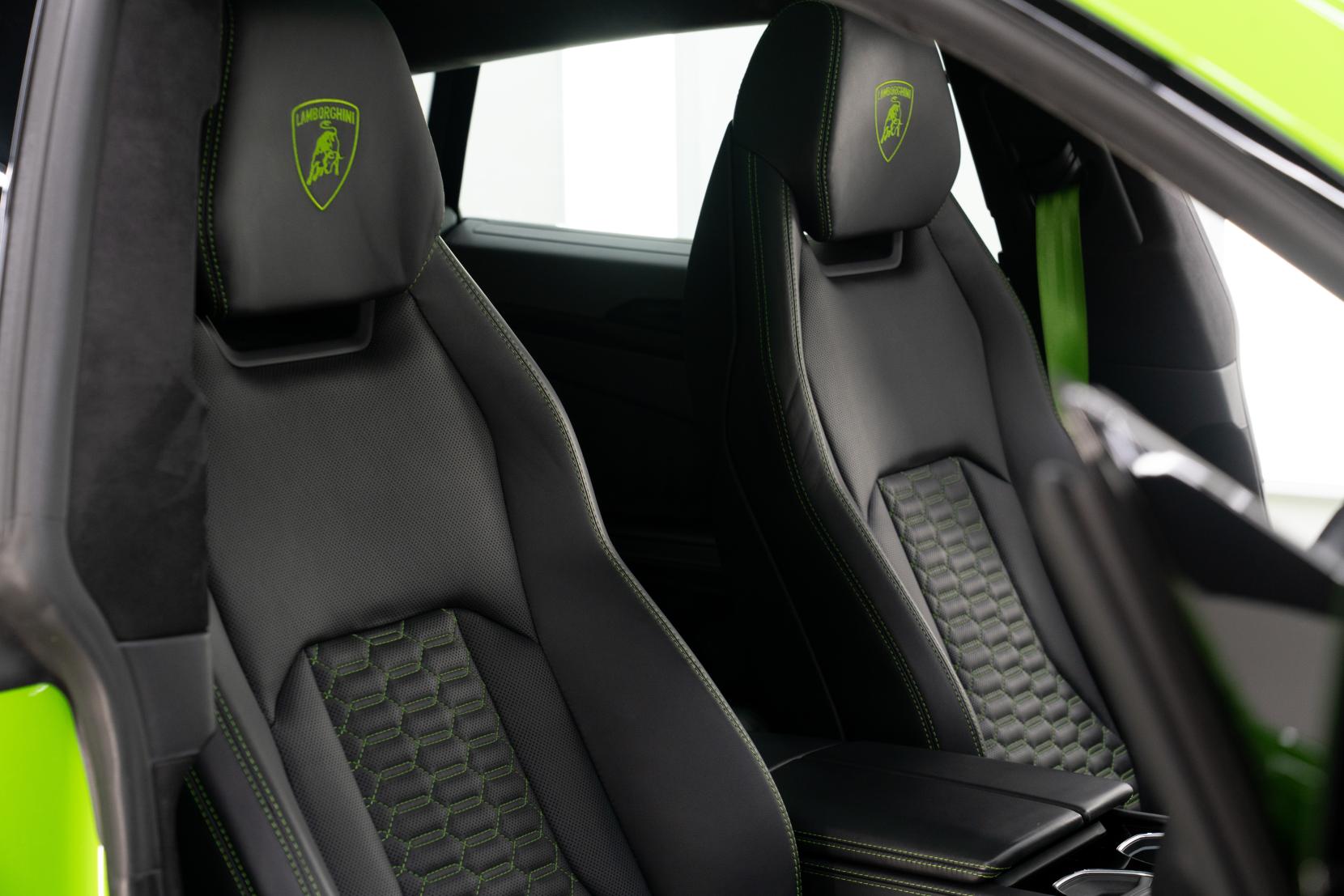 Lamborghini Urus 4.0 V8 BiTurbo SUV 5dr Petrol Auto 4WD Euro 6 (650 ps)