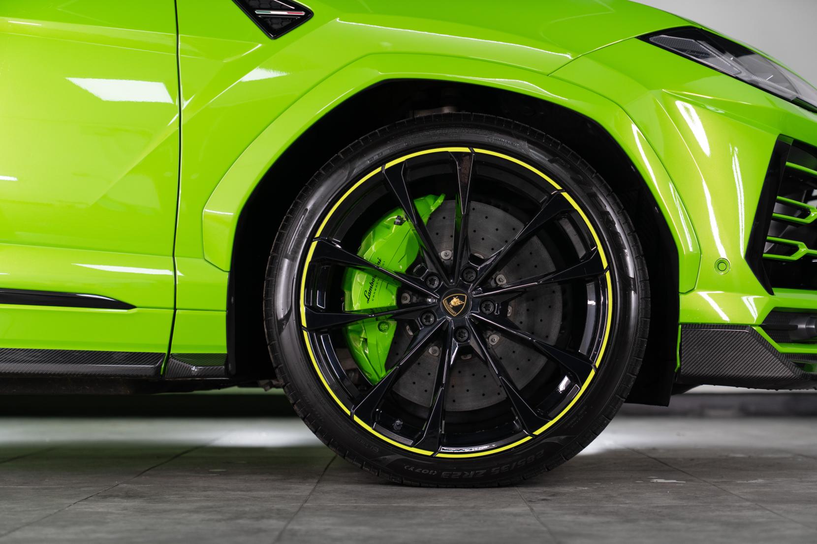 Lamborghini Urus 4.0 V8 BiTurbo SUV 5dr Petrol Auto 4WD Euro 6 (650 ps)