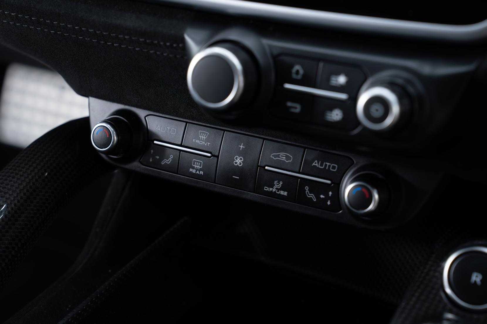 Ferrari GTC4Lusso 3.9T V8 Coupe 2dr Petrol F1 DCT Euro 6 (s/s) (610 ps)