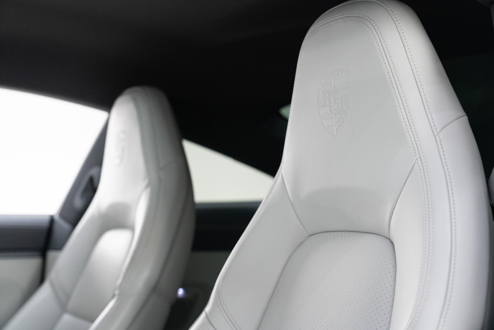 Porsche 911 3.0T 992 Carrera Coupe 2dr Petrol PDK Euro 6 (s/s) (385 ps)