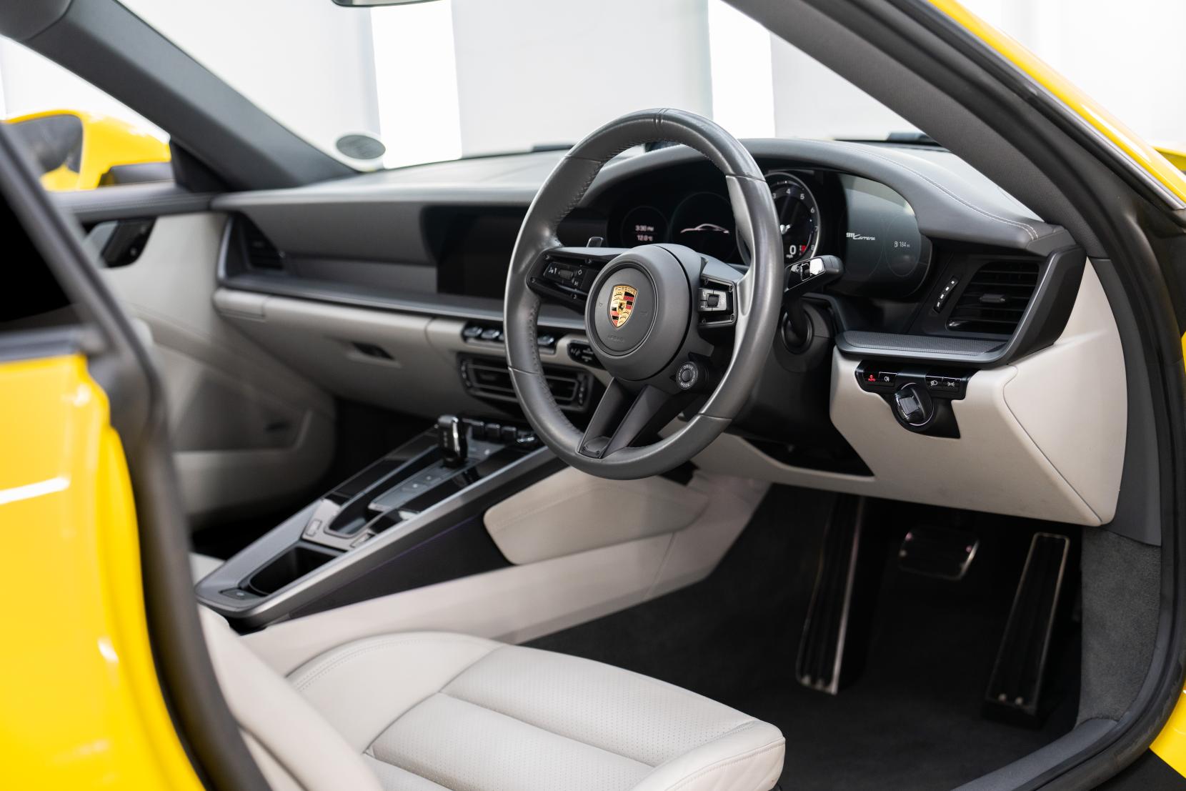 Porsche 911 3.0T 992 Carrera Coupe 2dr Petrol PDK Euro 6 (s/s) (385 ps)