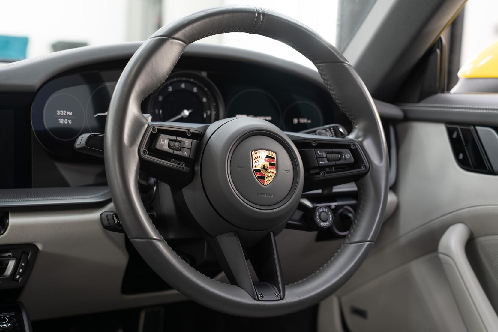 Porsche 911 3.0T 992 Carrera Coupe 2dr Petrol PDK Euro 6 (s/s) (385 ps)