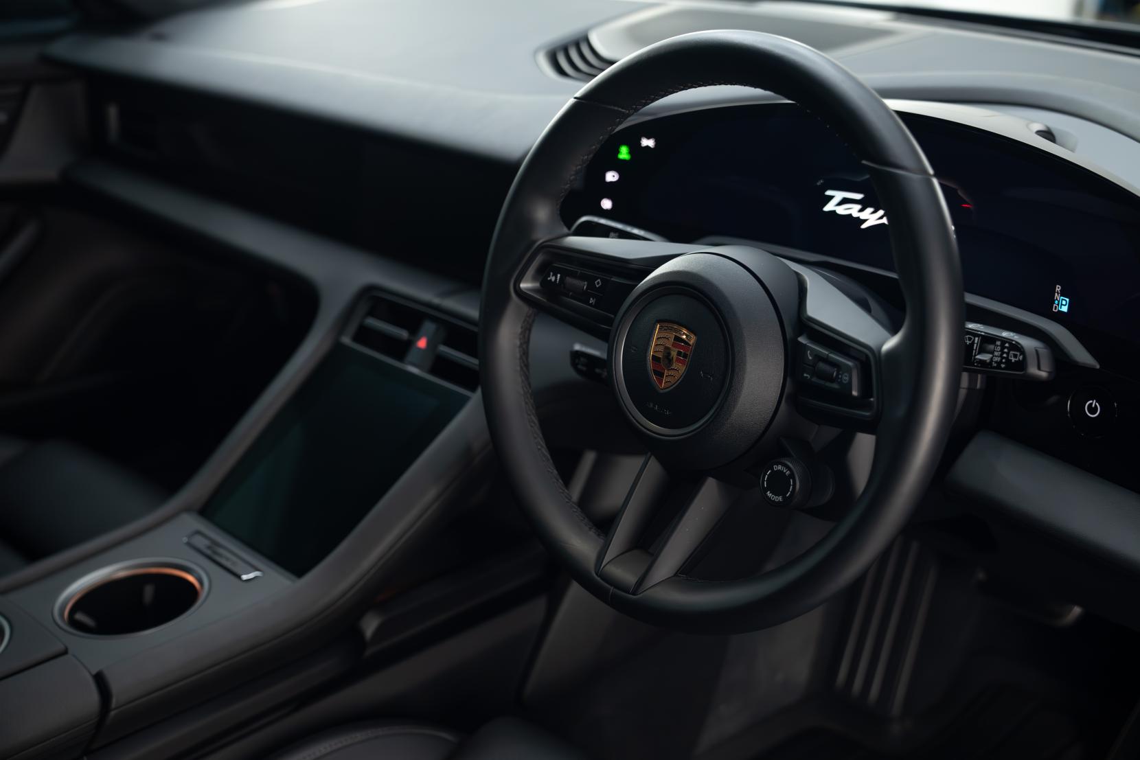 Porsche Taycan Performance 89kWh Sport Turismo 5dr Electric Auto RWD (11kW Charger) (408 ps)