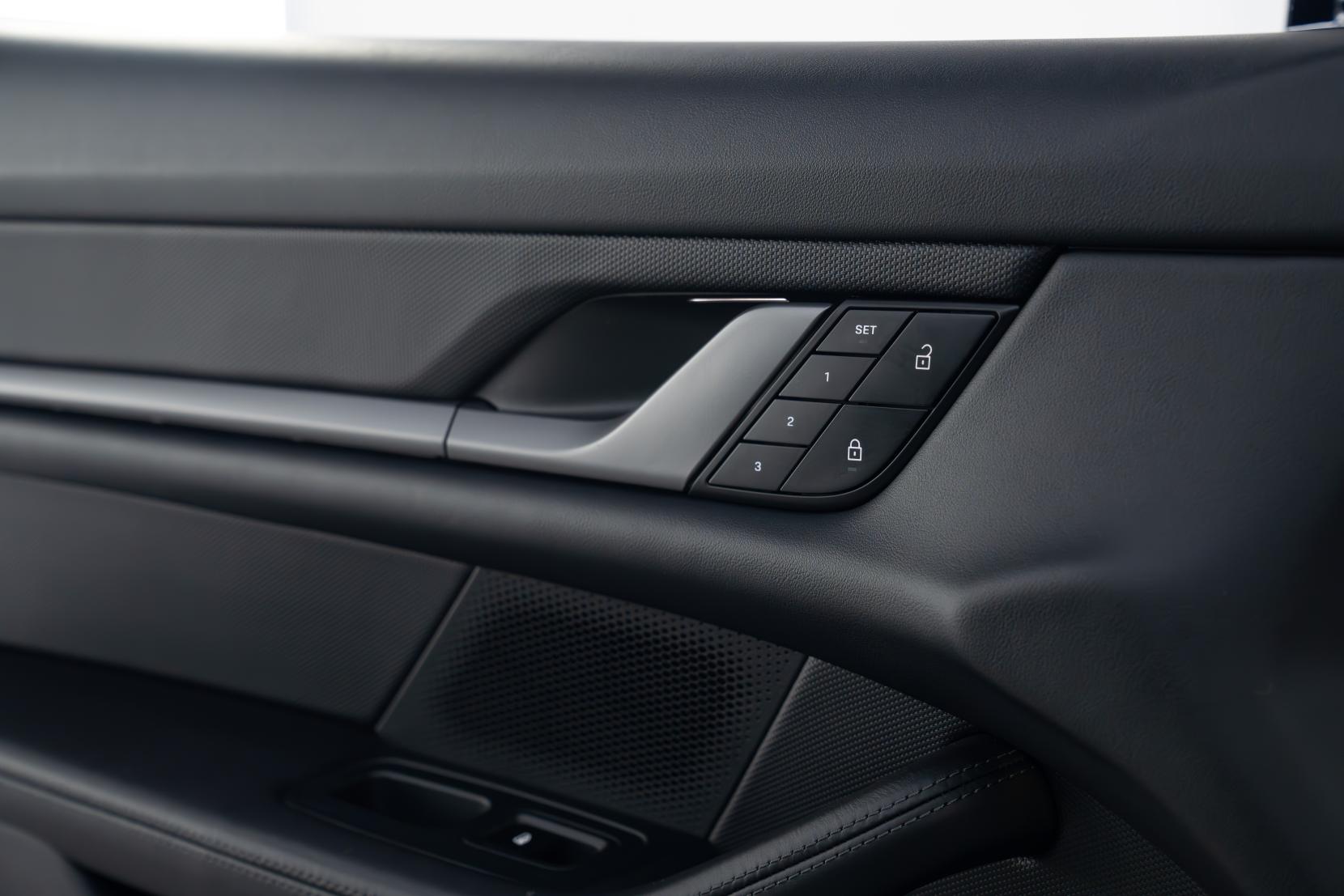 Porsche Taycan Performance 89kWh Sport Turismo 5dr Electric Auto RWD (11kW Charger) (408 ps)