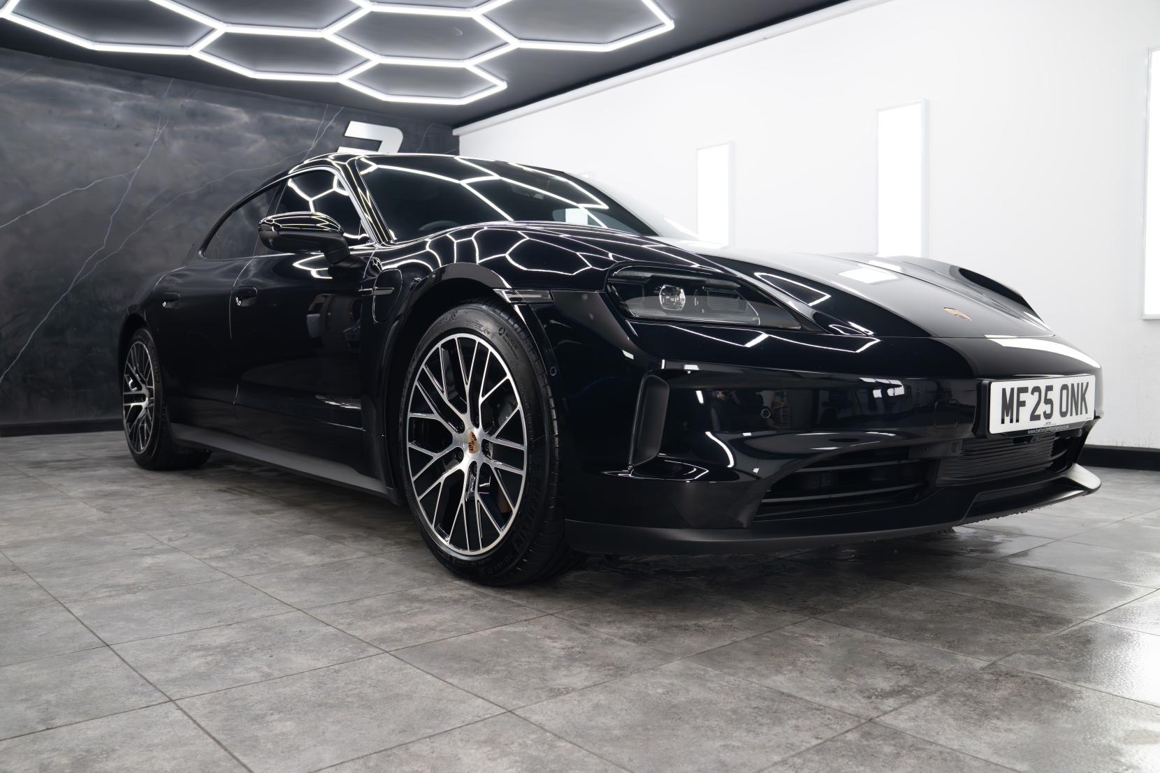 Porsche Taycan Performance 89kWh Sport Turismo 5dr Electric Auto RWD (11kW Charger) (408 ps)