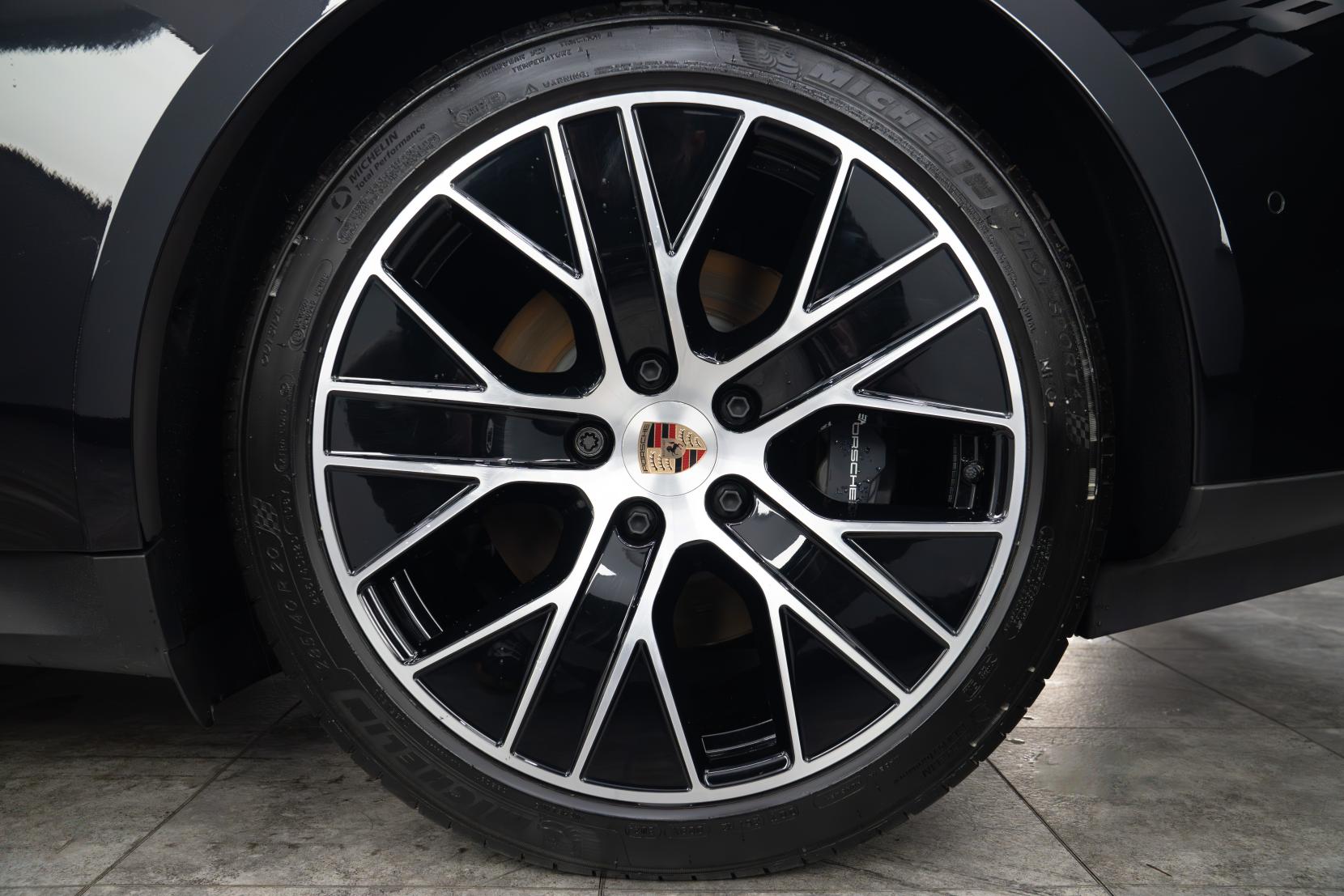 Porsche Taycan Performance 89kWh Sport Turismo 5dr Electric Auto RWD (11kW Charger) (408 ps)