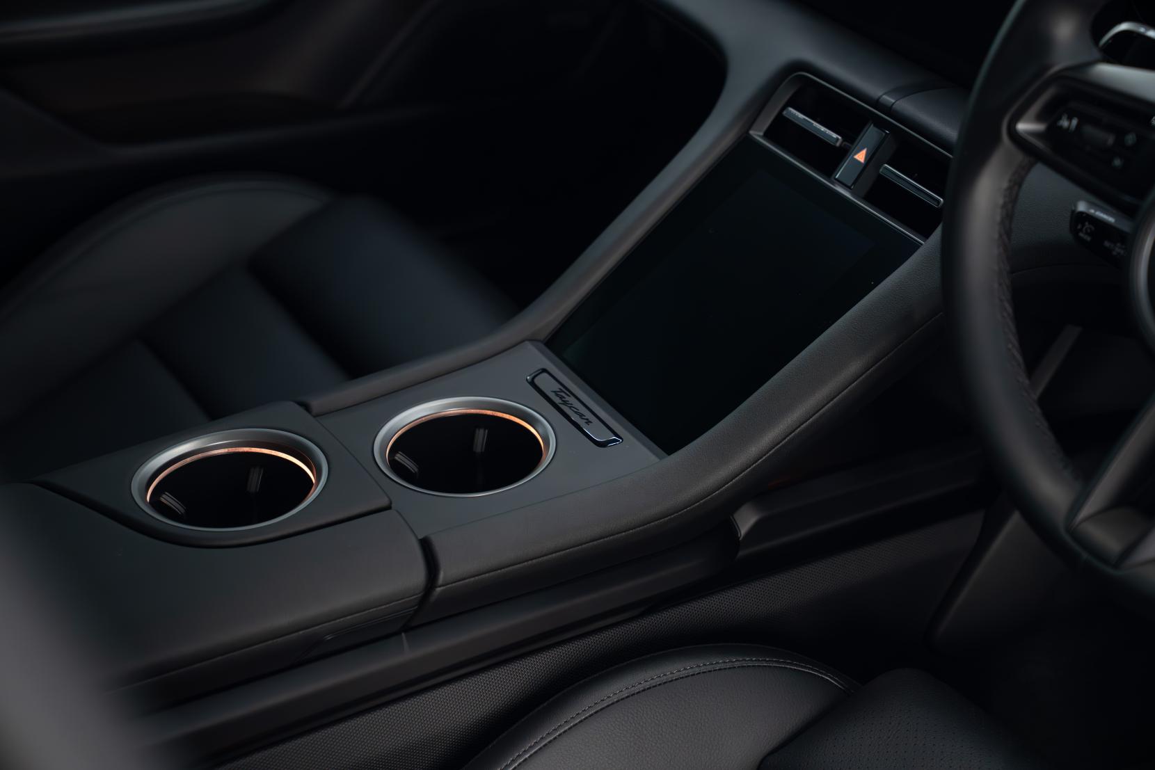 Porsche Taycan Performance 89kWh Sport Turismo 5dr Electric Auto RWD (11kW Charger) (408 ps)