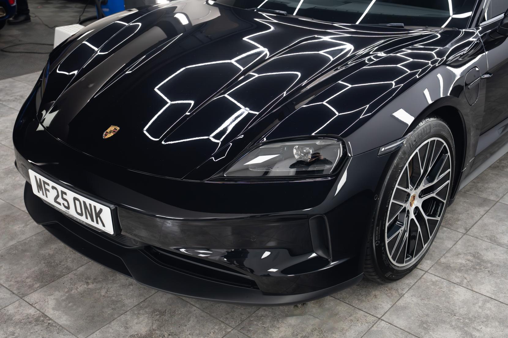 Porsche Taycan Performance 89kWh Sport Turismo 5dr Electric Auto RWD (11kW Charger) (408 ps)