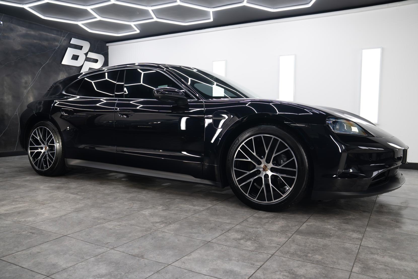 Porsche Taycan Performance 89kWh Sport Turismo 5dr Electric Auto RWD (11kW Charger) (408 ps)