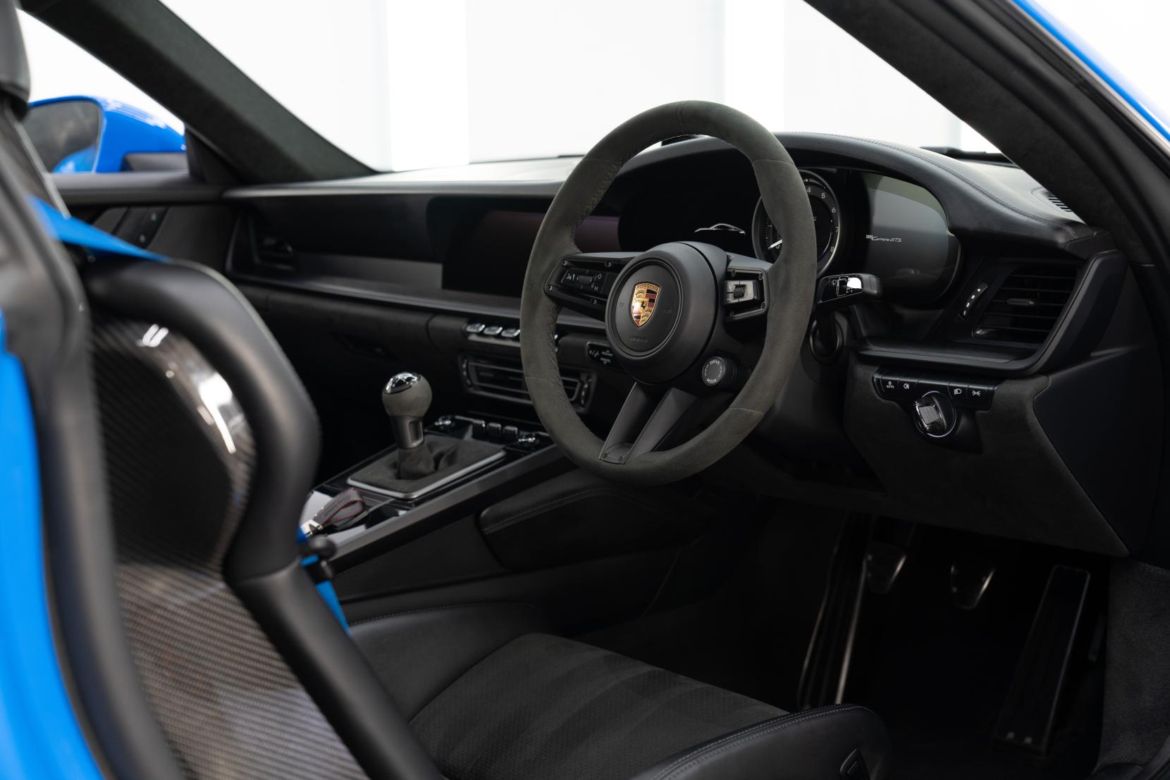 Porsche 911 3.0 992 Carrera GTS Coupe (2018 - 2025)