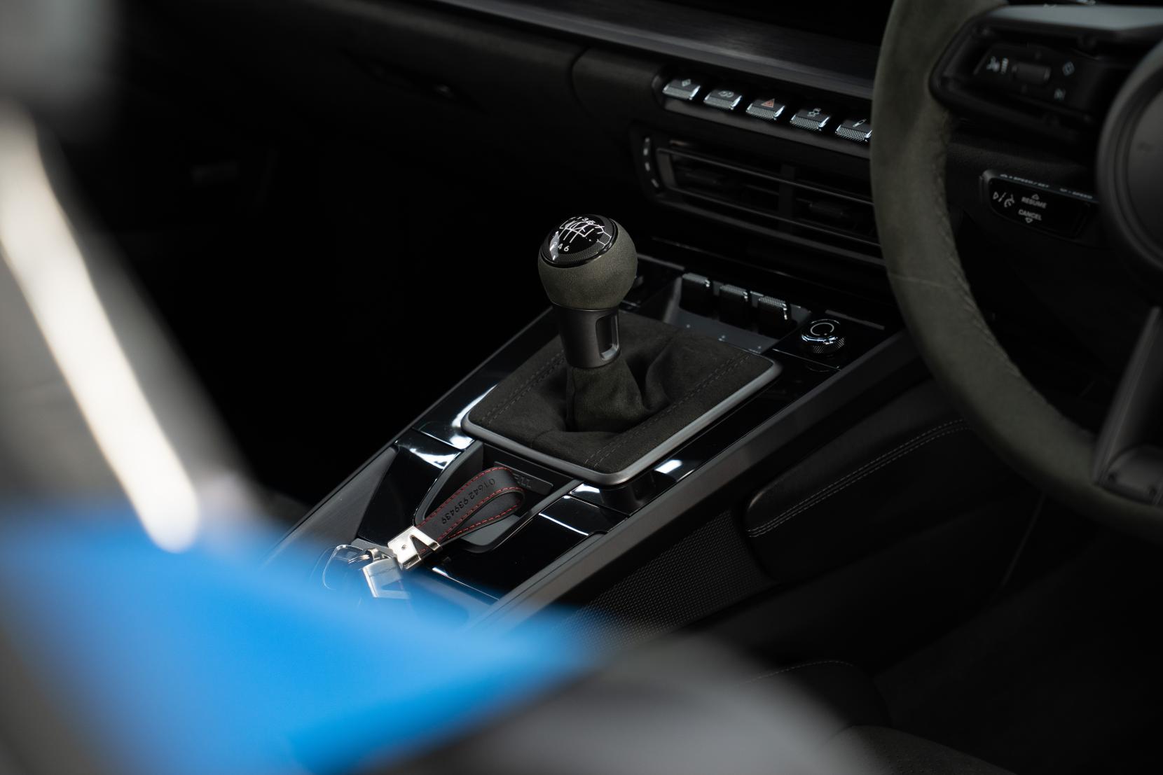 Porsche 911 3.0 992 Carrera GTS Coupe (2018 - 2025)