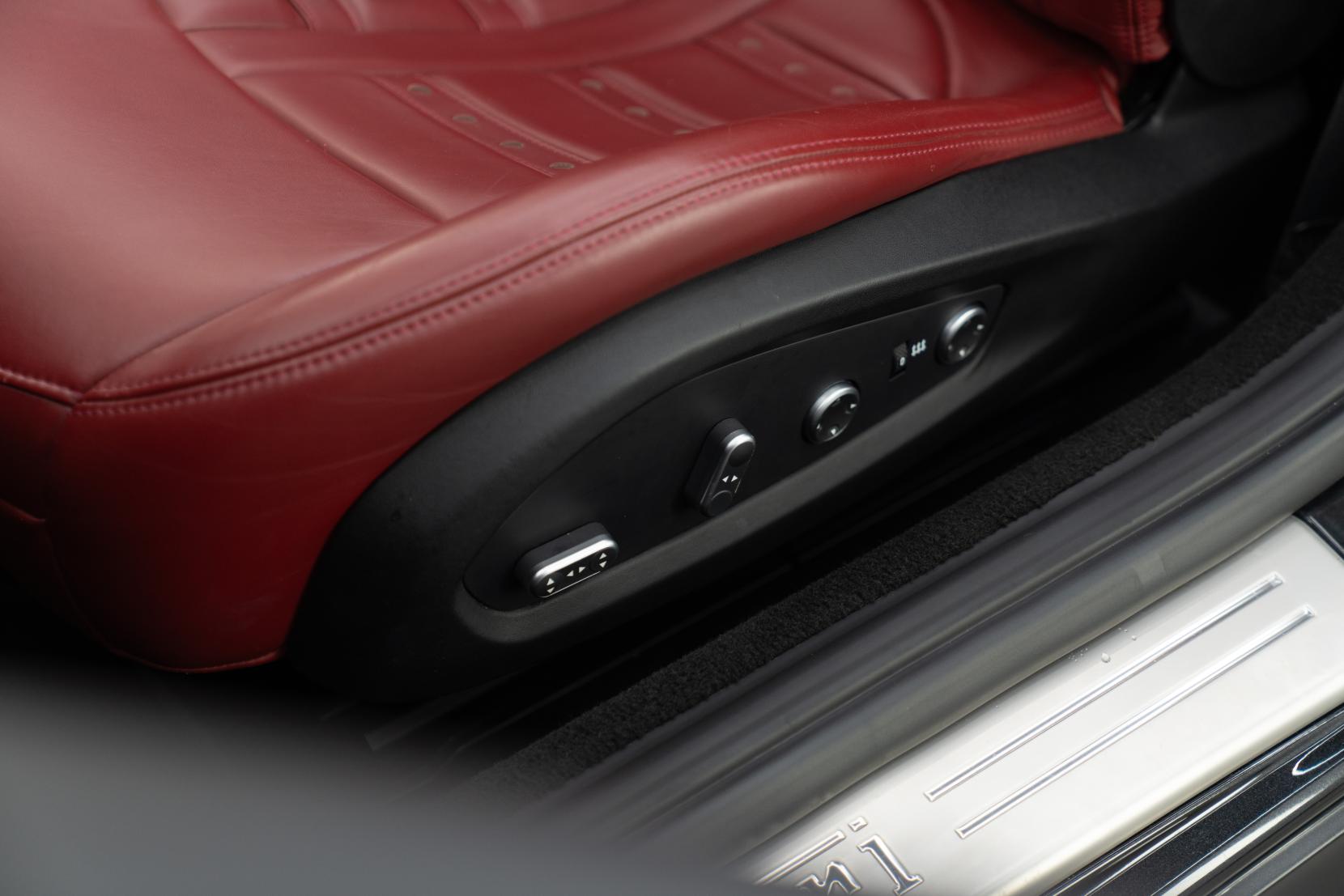 Ferrari California 3.8 V8 T Convertible 2dr Petrol F1 DCT Euro 6 (560 ps)