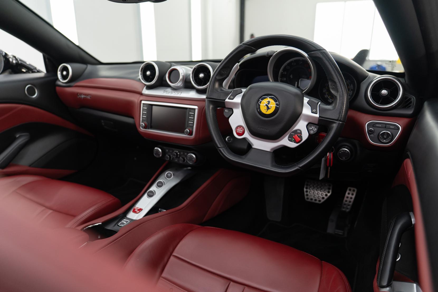 Ferrari California 3.8 V8 T Convertible 2dr Petrol F1 DCT Euro 6 (560 ps)