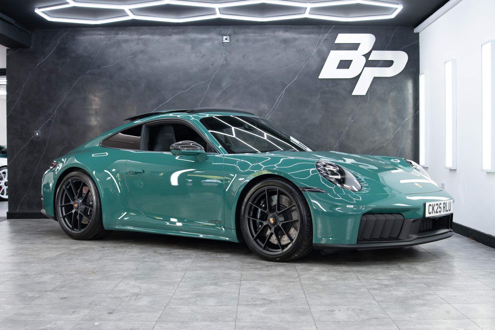 2025 Porsche 911 3.6 T-Hybrid 992...