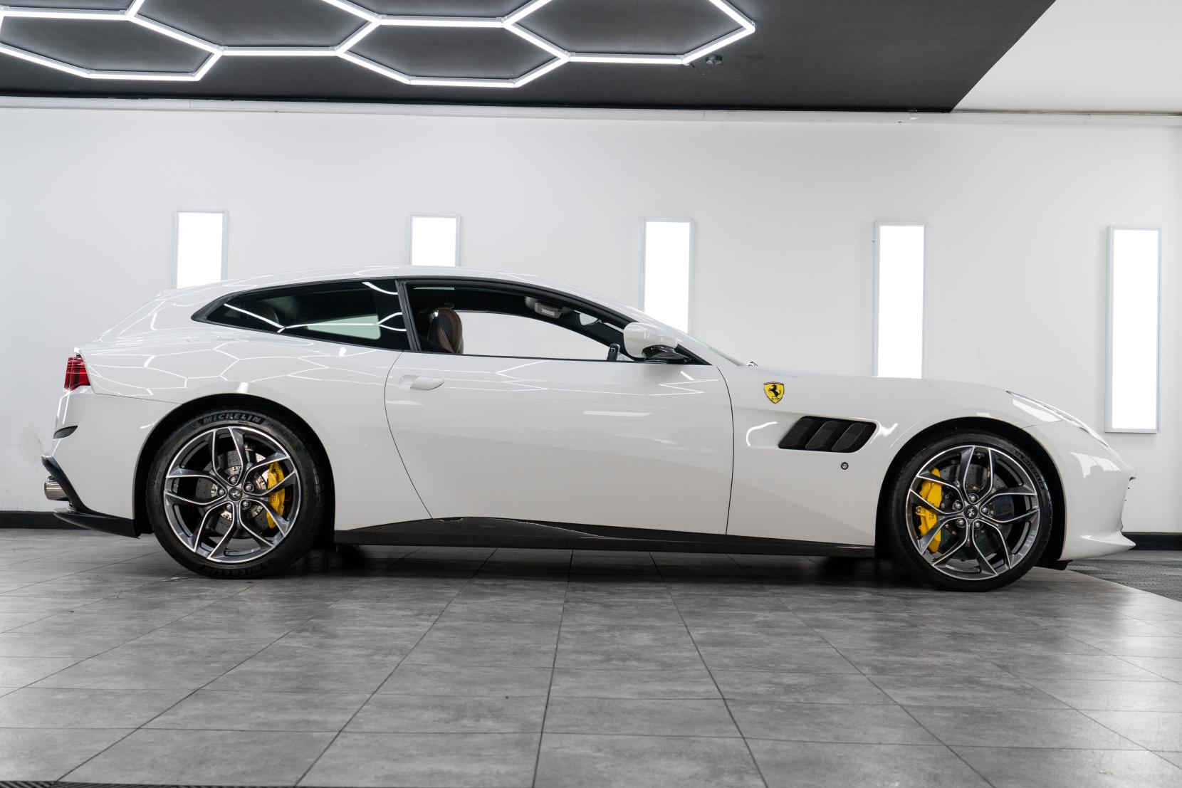 Ferrari GTC4Lusso 3.9T V8 Coupe 2dr Petrol F1 DCT Euro 6 (s/s) (610 ps)