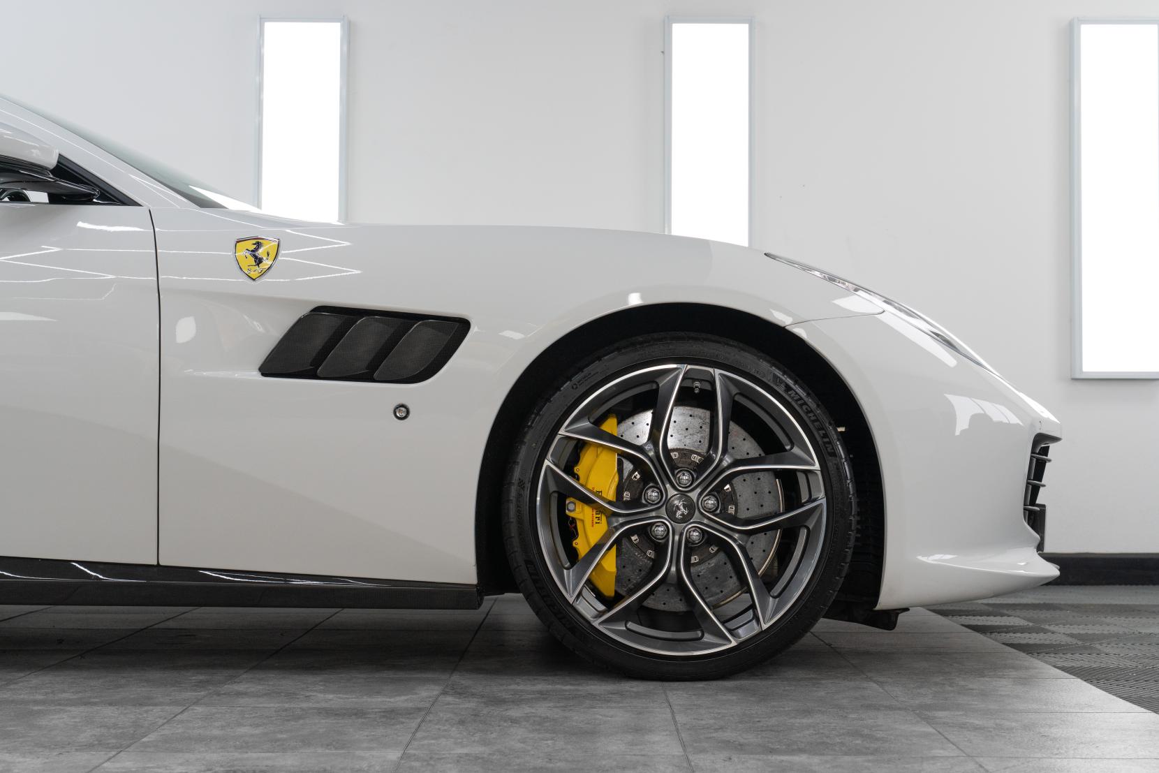 Ferrari GTC4Lusso 3.9T V8 Coupe 2dr Petrol F1 DCT Euro 6 (s/s) (610 ps)
