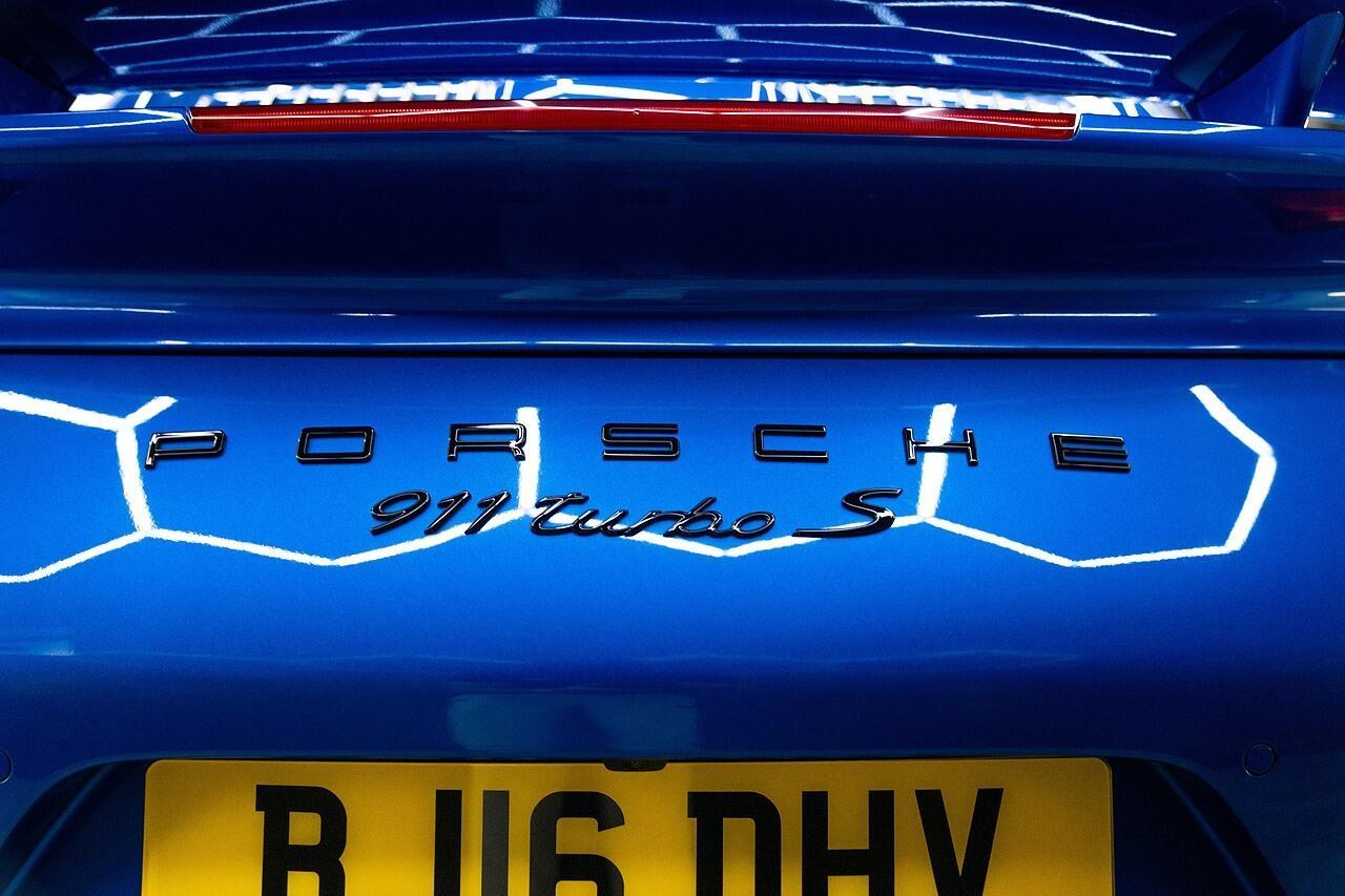 Porsche 911 3.8T 991 Turbo S Coupe 2dr Petrol PDK 4WD Euro 6 (s/s) (580 ps)