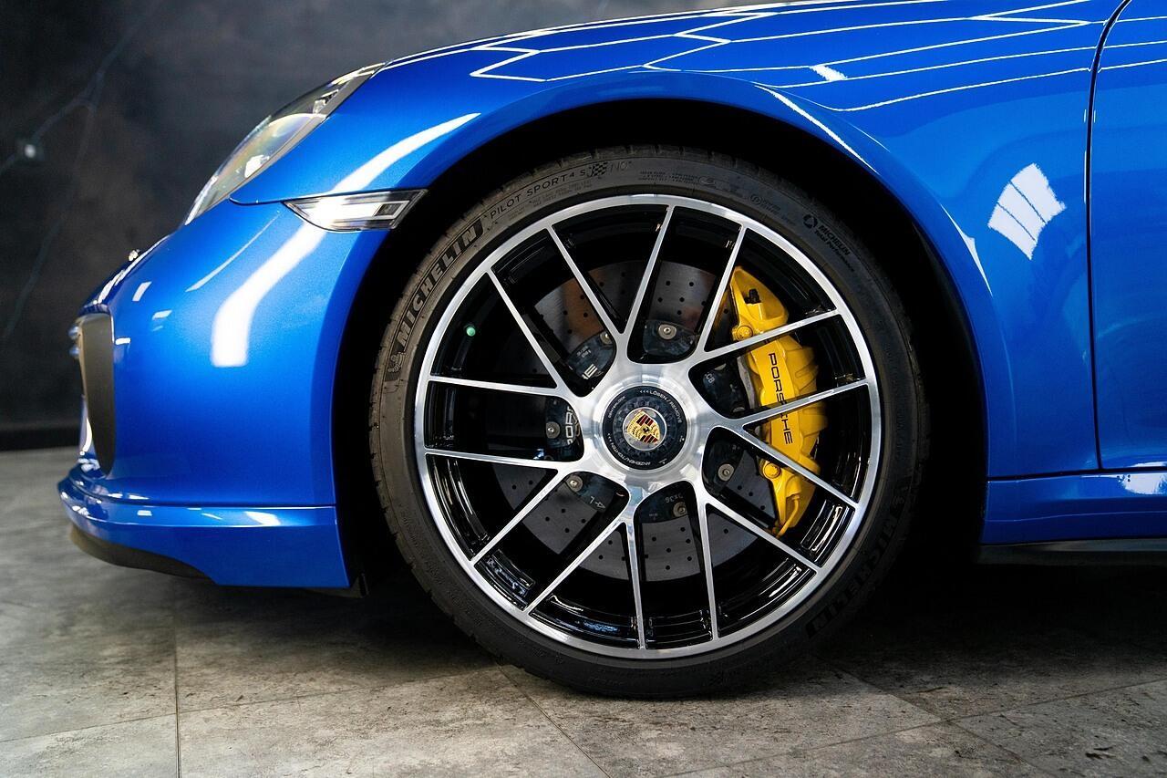 Porsche 911 3.8T 991 Turbo S Coupe 2dr Petrol PDK 4WD Euro 6 (s/s) (580 ps)