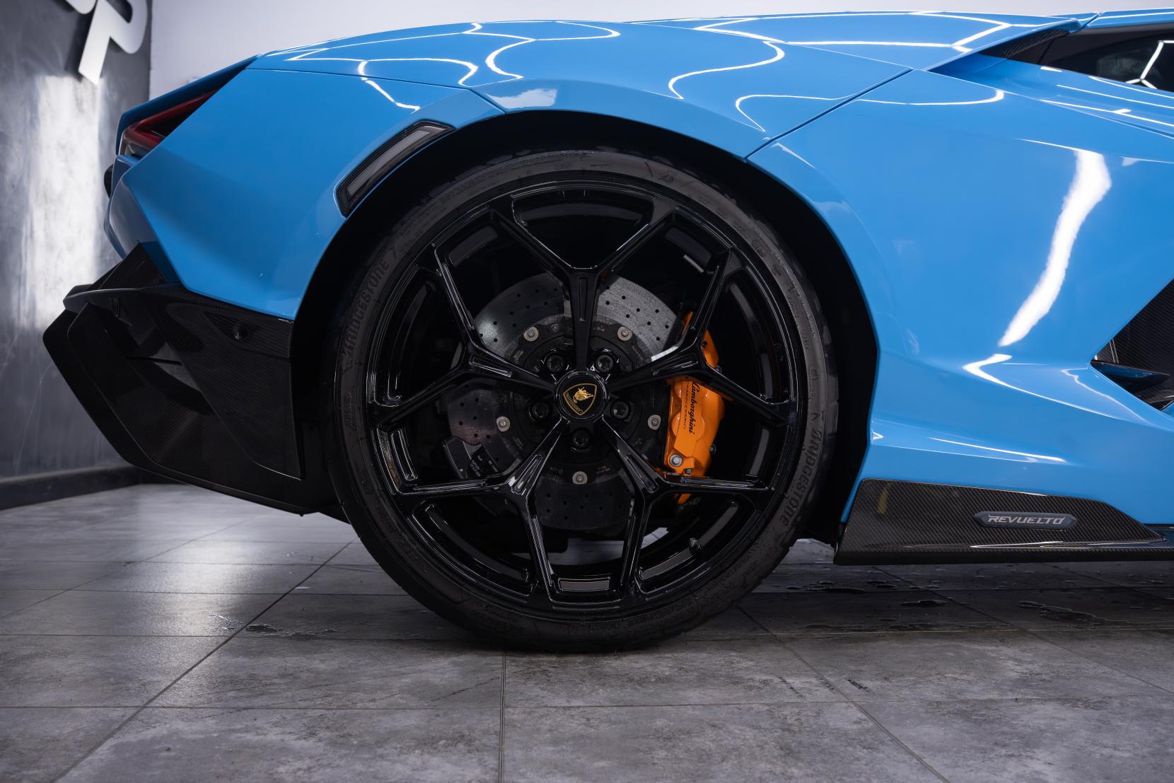 Lamborghini Revuelto 6.5 V12 HPEV 3.8kWh Coupe 2dr Petrol Plug-in Hybrid AMT 4WD Euro 6 (1015 ps)