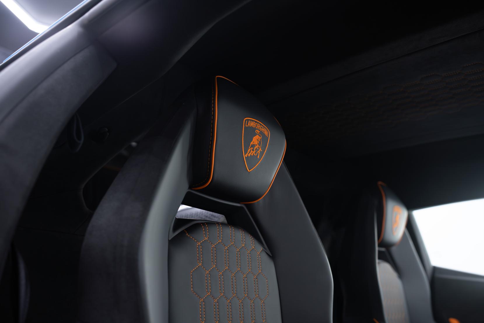 Lamborghini Revuelto 6.5 V12 HPEV 3.8kWh Coupe 2dr Petrol Plug-in Hybrid AMT 4WD Euro 6 (1015 ps)