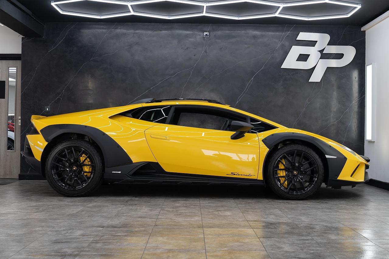 Lamborghini Huracan 5.2 V10 Sterrato Coupe 2dr Petrol LDF 4WD Euro 6 (s/s) (610 ps)