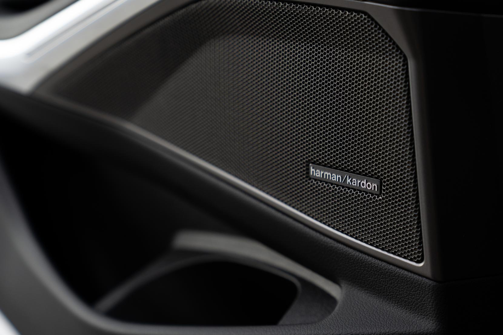 BMW M3 3.0 BiTurbo Competition Saloon 4dr Petrol Steptronic M xDrive Euro 6 (s/s) (530 ps)