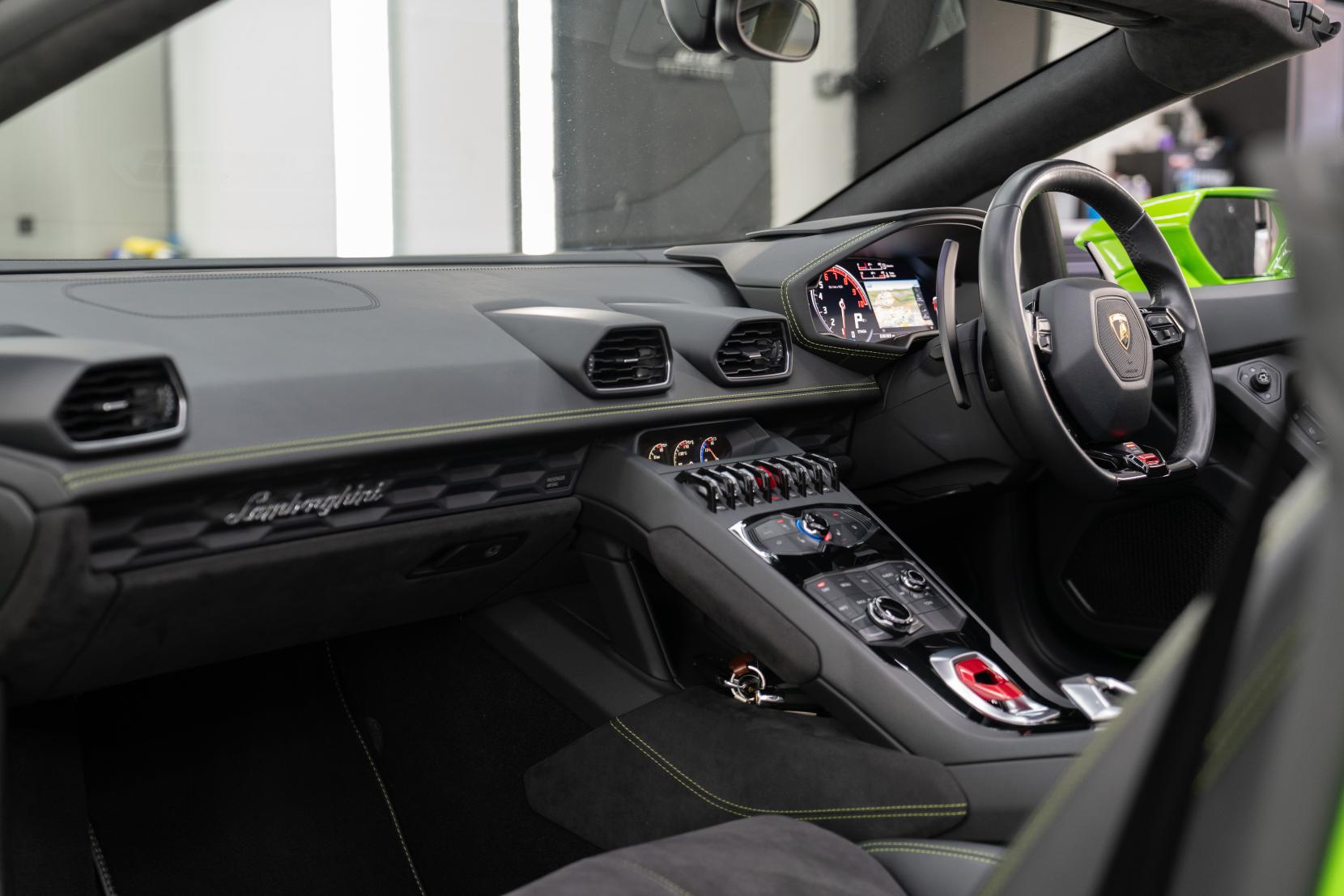 Lamborghini Huracan 5.2 V10 LP 610-4 Spyder 2dr Petrol LDF 4WD Euro 6 (s/s) (610 ps)