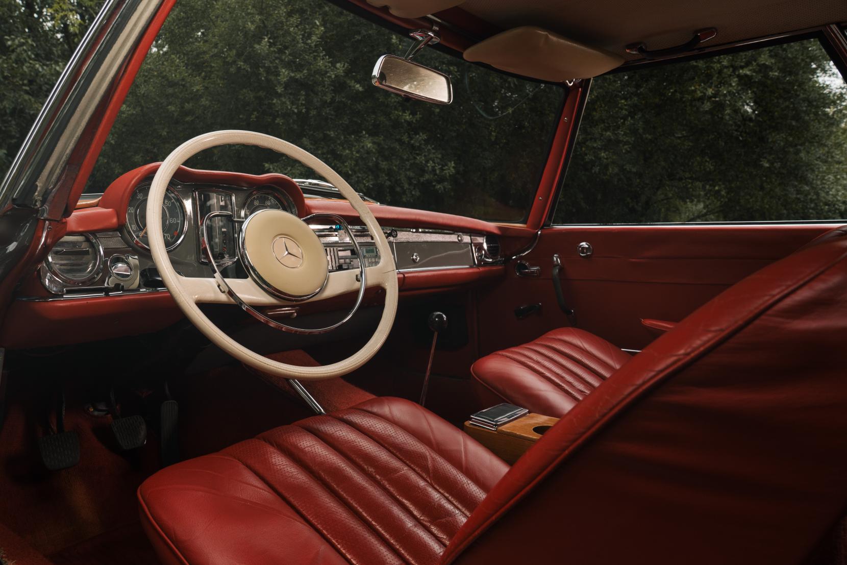 Mercedes-Benz 230 SL 230 SL Pagoda