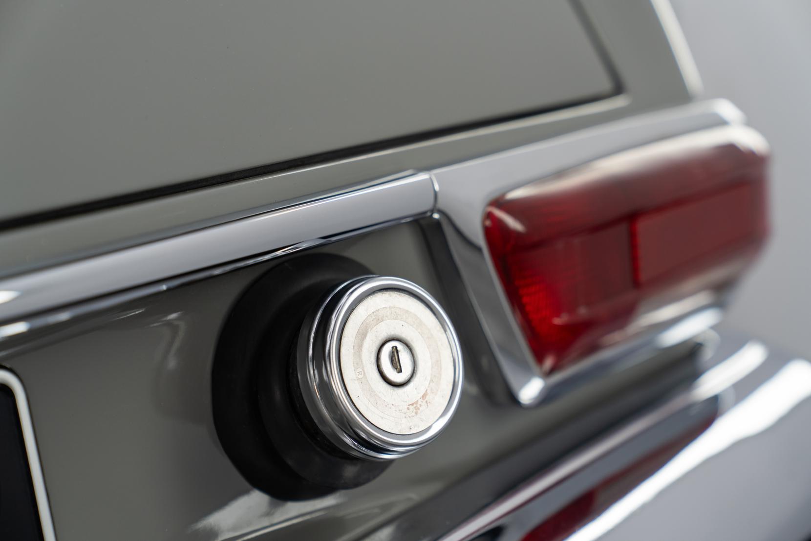 Mercedes-Benz 230 SL 230 SL Pagoda