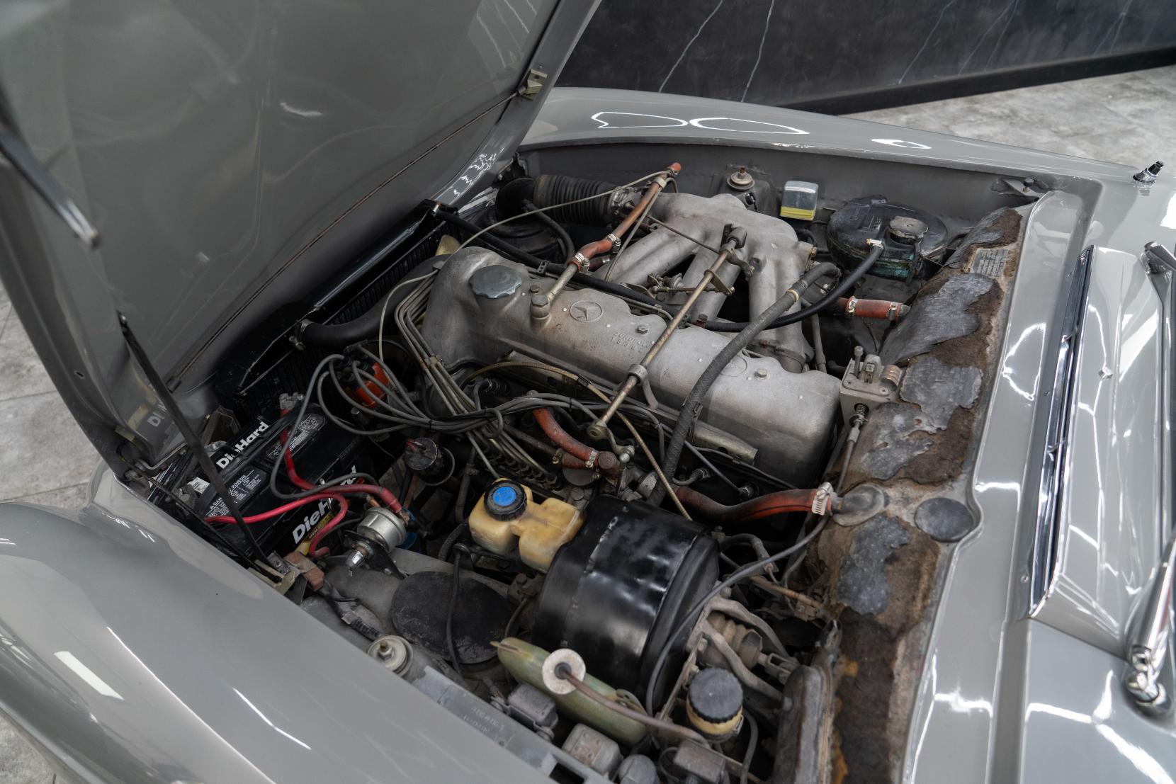 Mercedes-Benz 230 SL 230 SL Pagoda