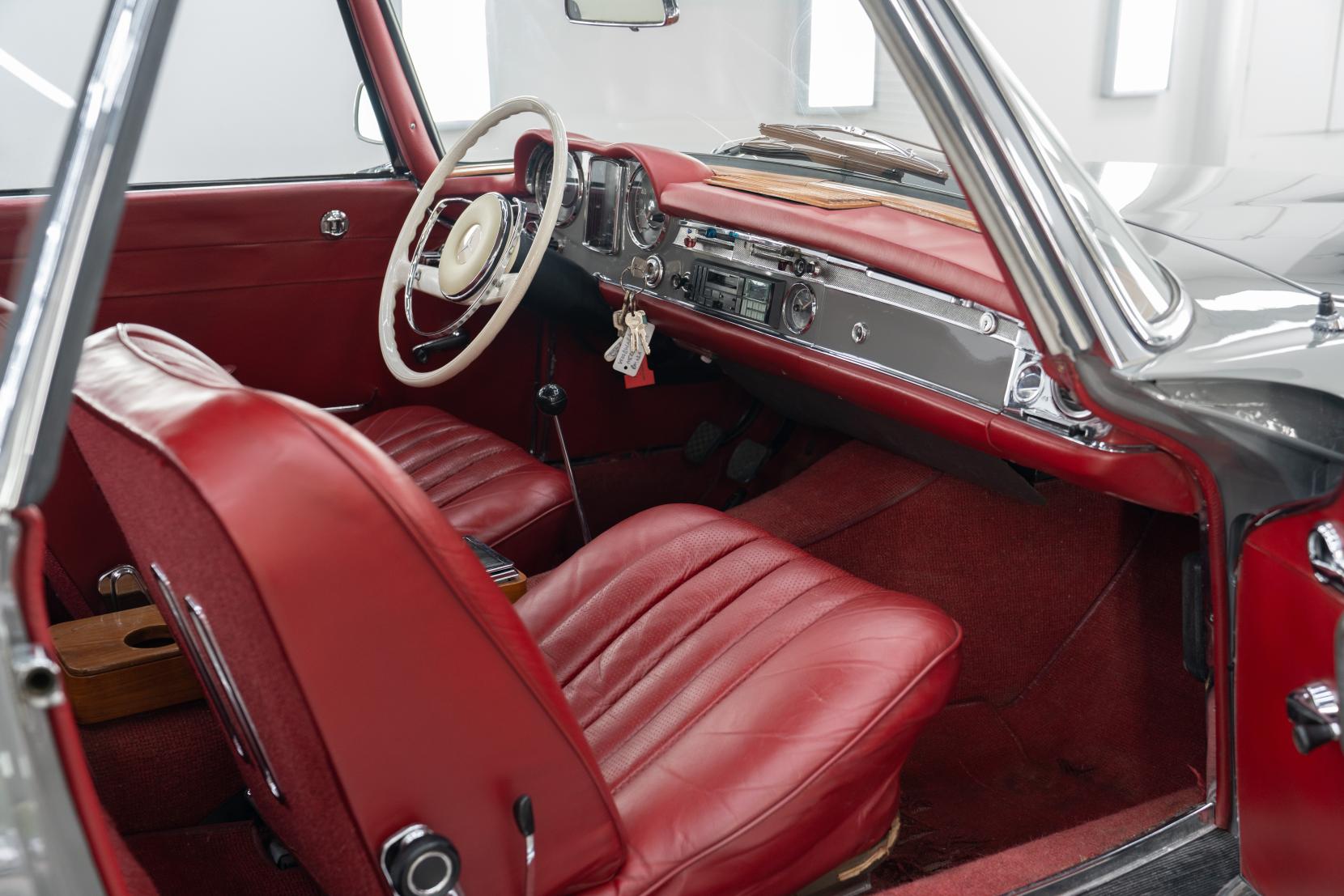 Mercedes-Benz 230 SL 230 SL Pagoda