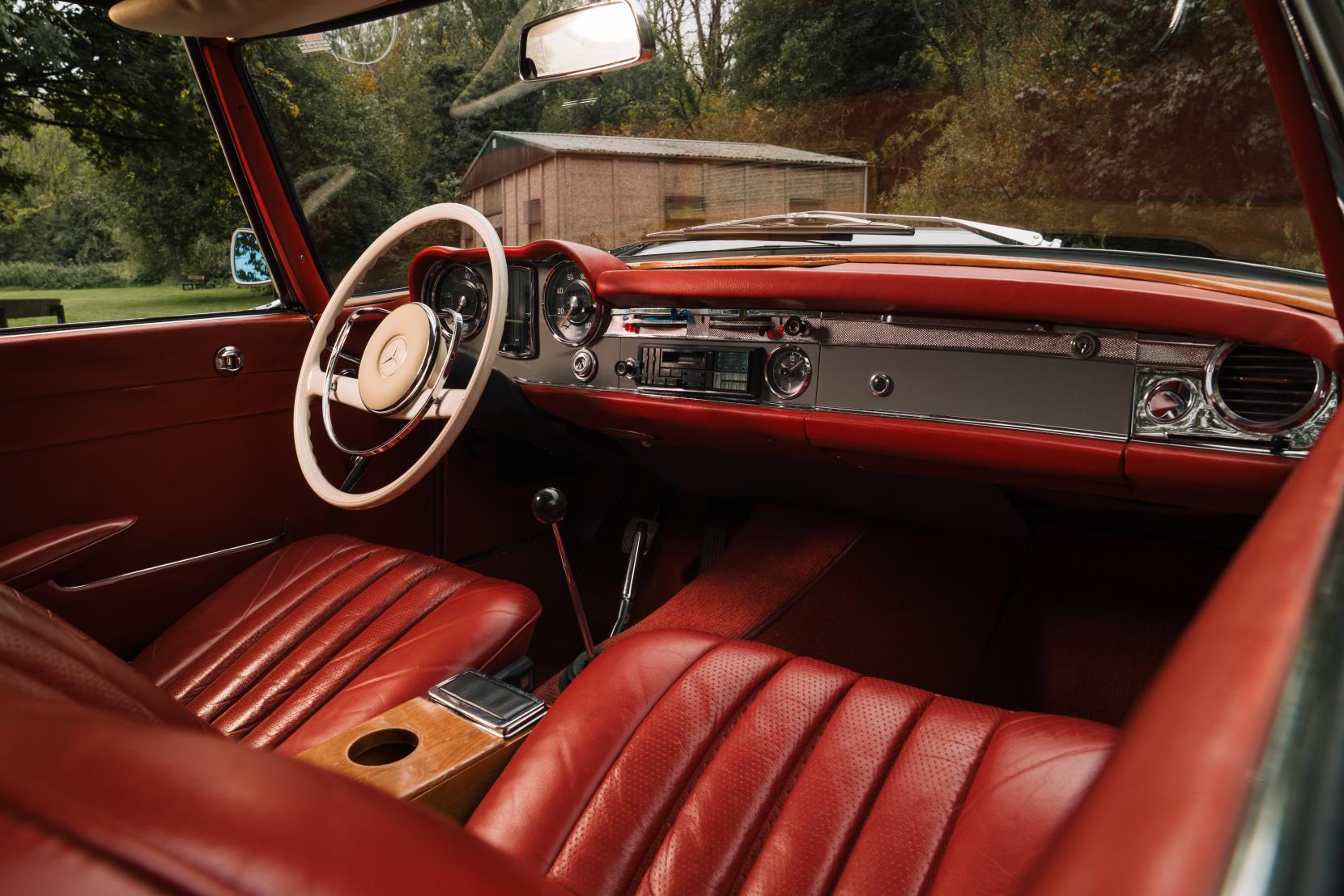 Mercedes-Benz 230 SL 230 SL Pagoda