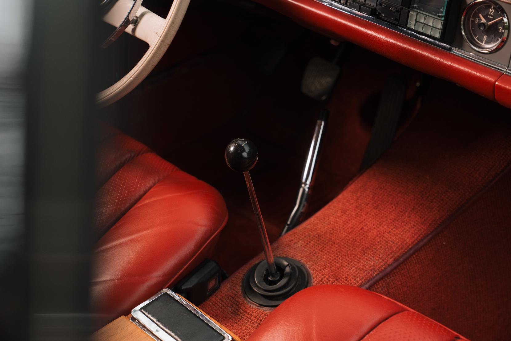 Mercedes-Benz 230 SL 230 SL Pagoda