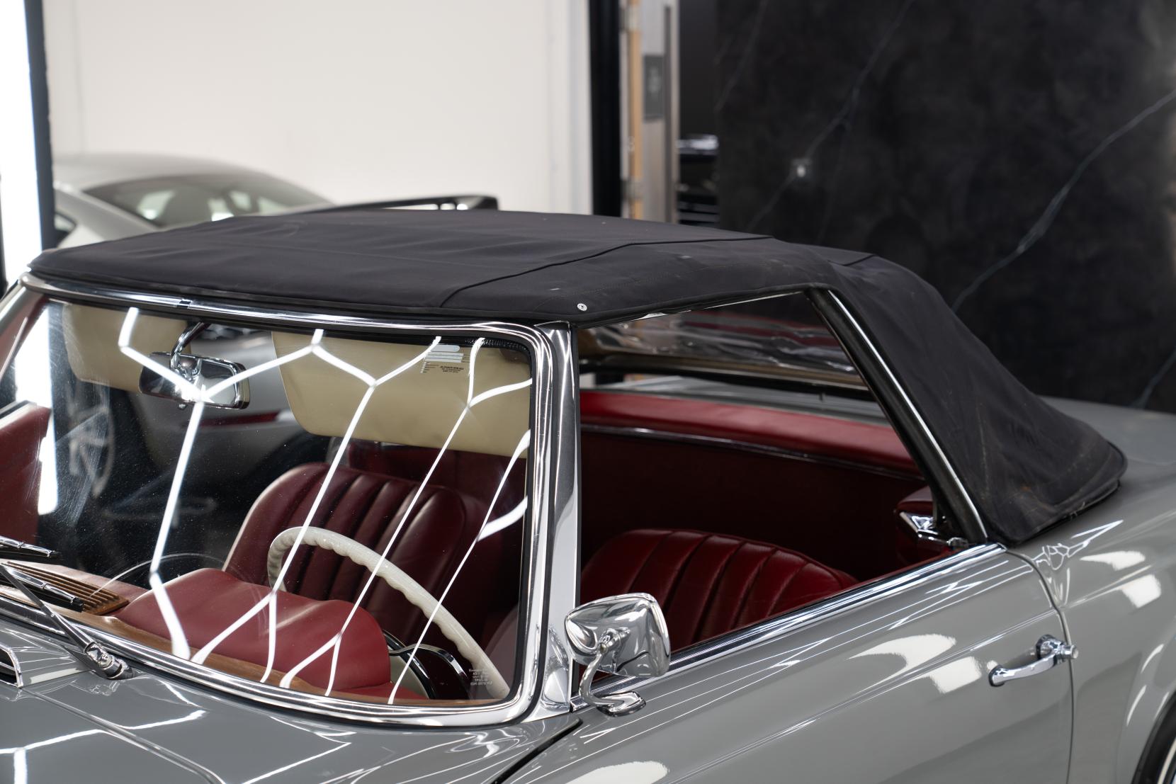 Mercedes-Benz 230 SL 230 SL Pagoda