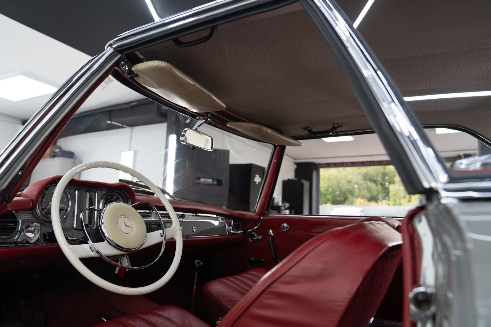 Mercedes-Benz 230 SL 230 SL Pagoda