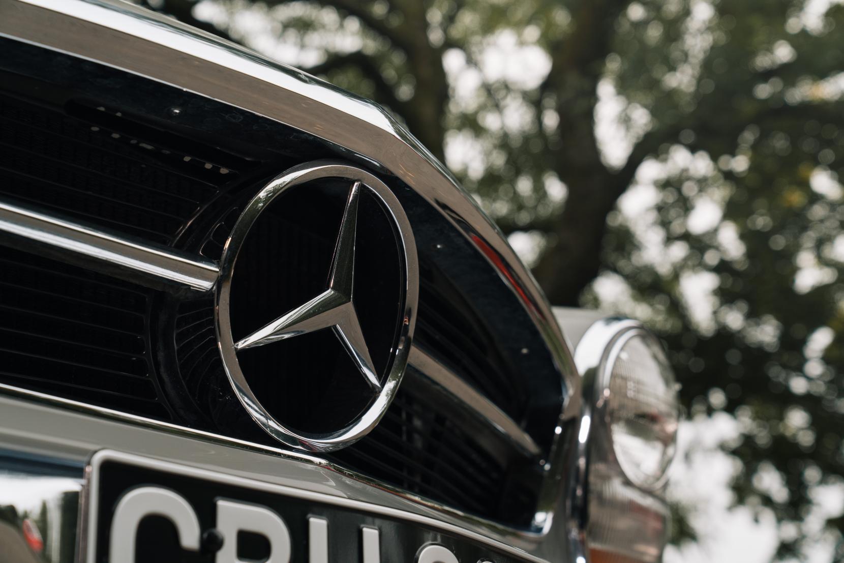 Mercedes-Benz 230 SL 230 SL Pagoda