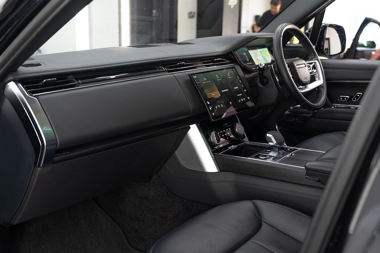 Land Rover Range Rover 3.0 D350 MHEV First Edition SUV 5dr Diesel Auto 4WD Euro 6 (s/s) (350 ps)