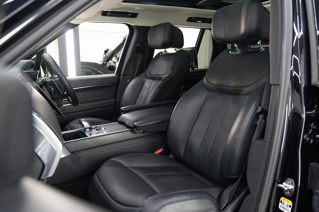 Land Rover Range Rover 3.0 D350 MHEV First Edition SUV 5dr Diesel Auto 4WD Euro 6 (s/s) (350 ps)