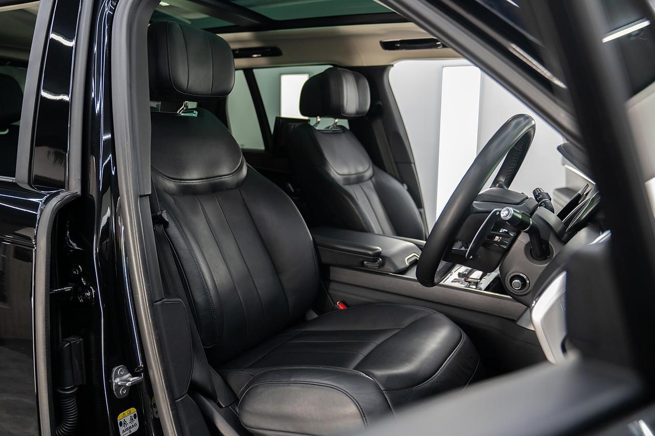 Land Rover Range Rover 3.0 D350 MHEV First Edition SUV 5dr Diesel Auto 4WD Euro 6 (s/s) (350 ps)