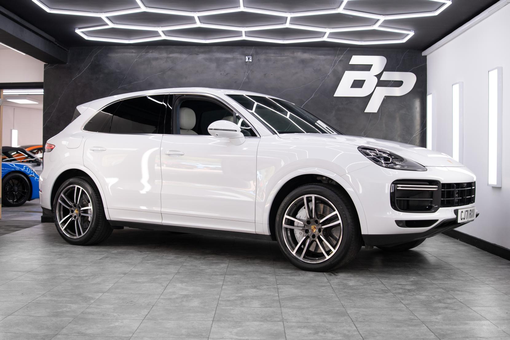 2021 Porsche Cayenne 4.0T V8 GP...