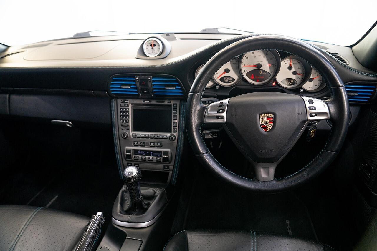 Porsche 911 3.8 997 Carrera 4S Coupe 2dr Petrol Manual AWD (285 g/km, 350 bhp)