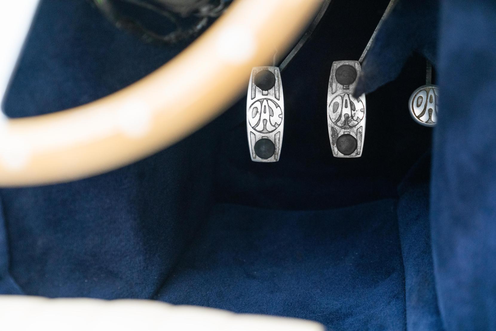 Dax Tojeiro 7.0 AC Cobra